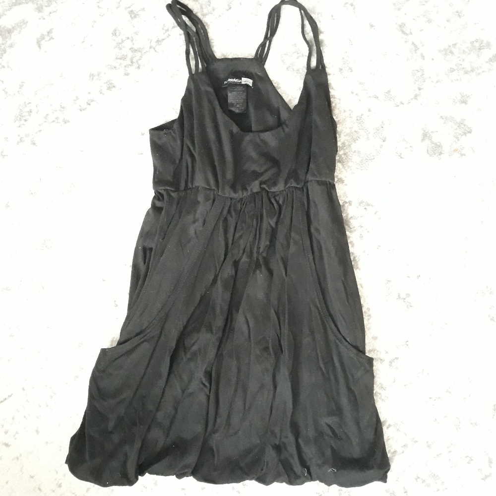 Black tank top with pockets